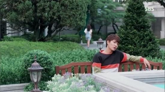 Ngắm thời trang của Lee Min Ho trong The Heirs