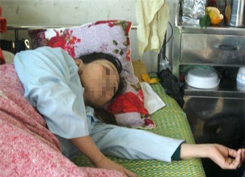 Hà Tĩnh, cô giáo, phụ huynh, đánh lộn