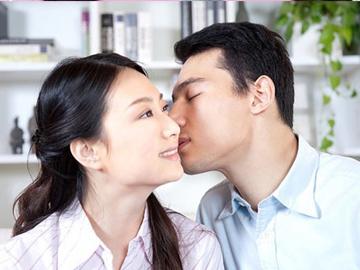 Xin lỗi vì khi xa em, anh đã yêu 1 người khác