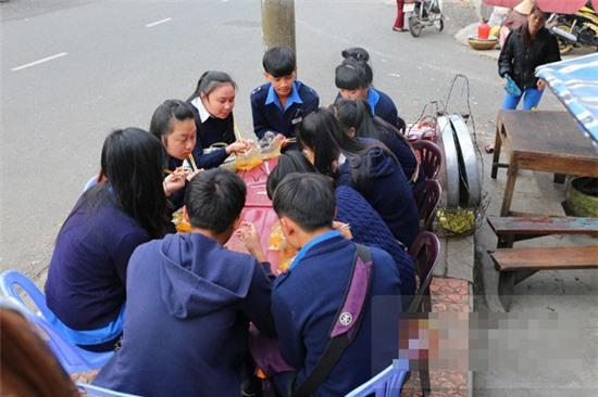 Cận cảnh cuộc sống của