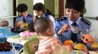 Trung Quốc mạnh tay ngăn chặn cha mẹ bán con như hàng hóa