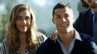 C.Ronaldo bất ngờ cưới vợ cực xinh và sinh thêm con