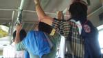 Nạn móc túi lại hoành hành trên xe buýt tại TP.HCM