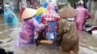 Xe bò lội nước đi... đẻ ở Hà Nội: 