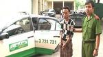 Quảng Ninh: Táo tợn vung dao chém tài xế, cướp taxi Mai Linh