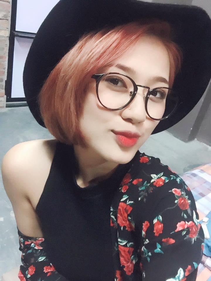 Hot girl Việt dễ thương với tóc ngắn ngang vai