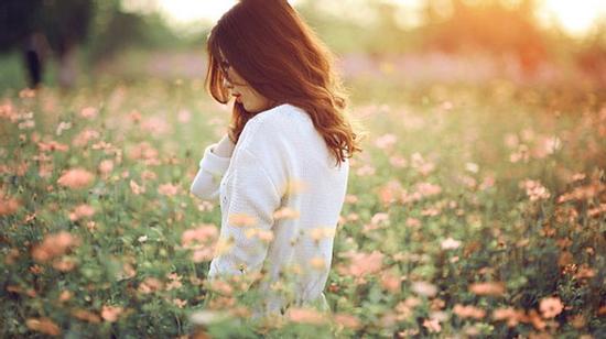 Yêu chậm thôi để thấy bình yên