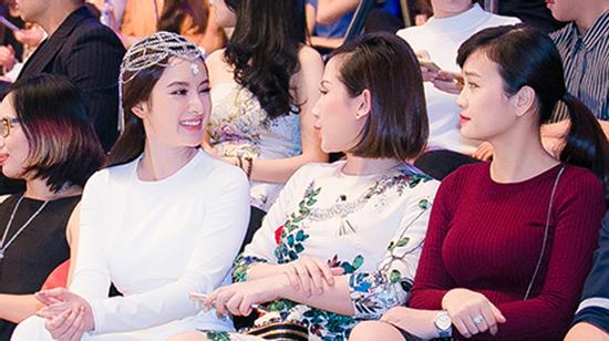 Lộ diện người chị em thân thiết của Angela Phương Trinh trong showbiz