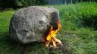 Kỳ lạ hòn đá cứ đốt nóng là biến thành máy phát sóng Wifi