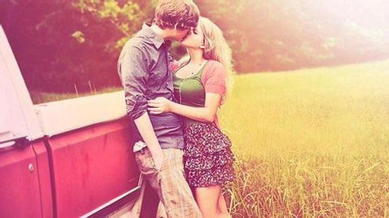 5 cách bảo vệ tình yêu khỏi ảnh hưởng của mạng xã hội
