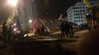 Hà Nội: Dầm thép khổng lồ rơi chắn ngang đường Trần Duy Hưng giữa đêm khuya