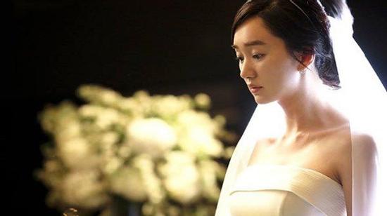 Hoảng hốt vì bố chồng lên cơn động kinh trong ngày đón dâu
