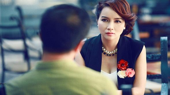 Mai Thu Huyền và Đinh Y Nhung lấy hết can đảm theo dõi ca phẫu thuật đầy máu me-9