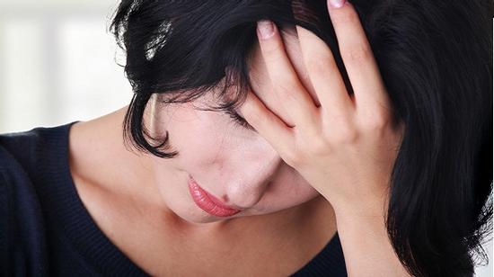 Chết lặng với món quà bất ngờ trong lễ thôi nôi con gái đầu lòng