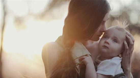 Xiêu lòng trước gái nạ dòng