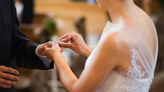 Đau đớn vì âm mưu của mẹ trong ngày tôi đính hôn