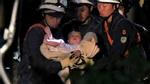 Em bé 8 tháng tuổi sống sót kỳ diệu dưới đống đổ nát sau trận động đất tại Nhật Bản