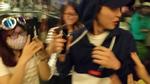 Clip: Xiumin (EXO) ngộp thở, suýt ngã trong vòng vây fans Việt