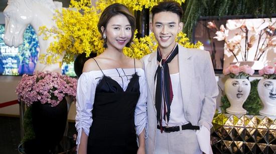 Quỳnh Anh Shyn diện váy nội y, 'cặp kè' cùng hot boy Dương Minh Tuấn