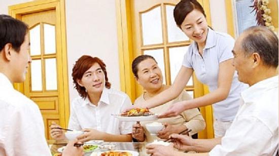 Xót xa phận làm dâu những ngày ăn cơm thiu
