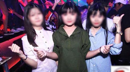 Giật mình cảnh ăn chơi bar sàn tới bến của 10x Sài thành