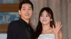 Song Hye Kyo - Song Joong Ki tình tứ trên thảm đỏ lễ trao giải Baeksang