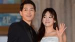 Song Hye Kyo - Song Joong Ki tình tứ trên thảm đỏ lễ trao giải Baeksang