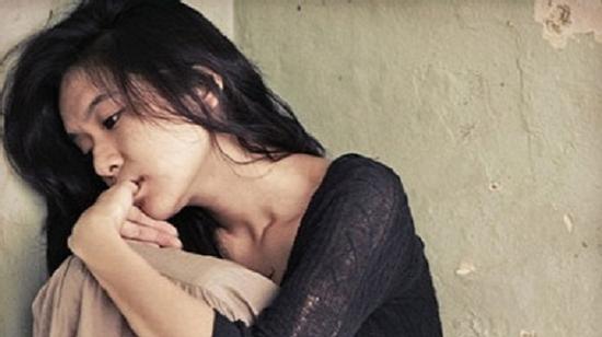 Choáng với kiểu níu kéo của bạn trai