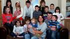 Ông bố của gia đình lớn nhất nước Anh: 17 đứa con