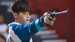 Lee Jong Suk thể hiện kỹ năng bắn súng ở Olympic