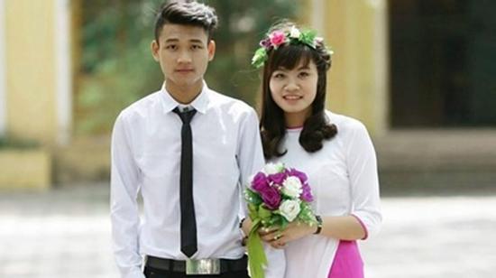 Thủ khoa bán quần áo lấy tiền đi học