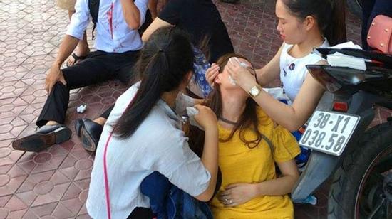 Đánh bạn gái cũ nhập viện sau lễ hỏi