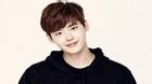 7 khoảnh khắc “đốn tim” khán giả của Lee Jong Suk