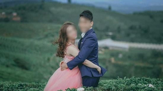 Chị của chú rể trong 