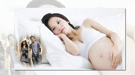 Đẩy vợ về quê dưỡng thai, chồng rảnh rang hú hí với nhân tình
