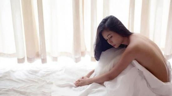 Bi kịch từ cuộc điện thoại trong đêm tân hôn