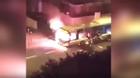 Pháp: Chặn đường đốt xe buýt bằng bom xăng