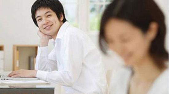 Cứ nghĩ vợ xấu chả ma nào thèm ngó, nào ngờ…