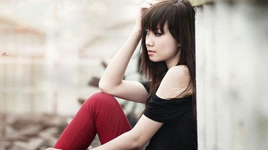 Nguy cơ mất chồng vì cô nàng huấn luyện viên thân hình bốc lửa ở bể bơi