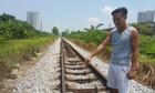 Nhân chứng kể phút cô gái thuê chặt chân tay quằn quại bên đường sắt
