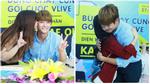 Các fan thoải mái ôm hôn Kang Tae Oh trong buổi giao lưu tại Hà Nội
