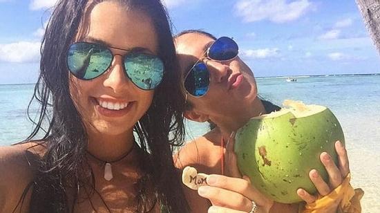 Sau kì nghỉ xa hoa, hai cô nàng nóng bỏng bị bắt giữ vì vận chuyển gần 100 kg ma túy