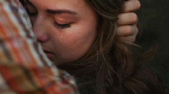 Đêm tân hôn, vợ chồng tôi ôm nhau bật khóc nức nở vì hạnh phúc