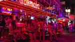 Hé lộ cuộc sống của gái mại dâm ở phố đèn đỏ ở Singapore