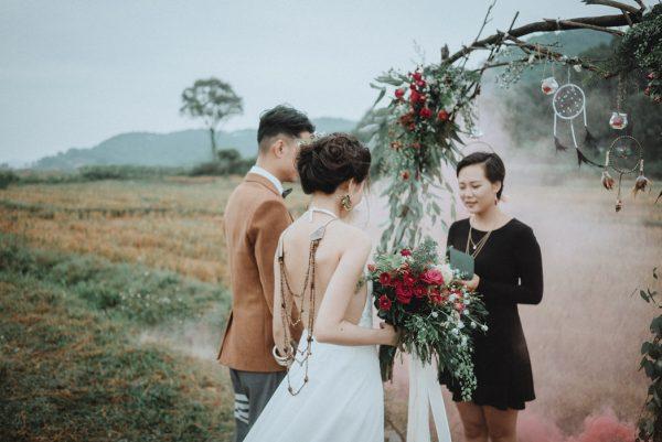 Có gì trong lễ cưới bí mật đẹp thoát tục của cặp đôi Việt được báo Tây ca ngợi hết lời? - Ảnh 11.