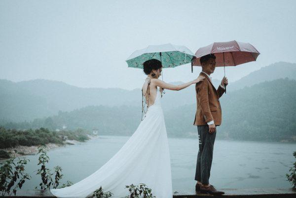 Có gì trong lễ cưới bí mật đẹp thoát tục của cặp đôi Việt được báo Tây ca ngợi hết lời? - Ảnh 6.