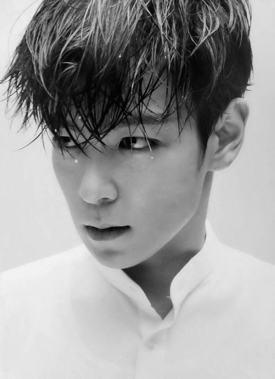 T.O.P là thành viên đầu tiên gia nhập quân đội của Big Bang