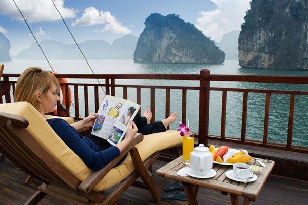 chon-o-sang-chanh-cua-nguoi-noi-tieng-khi-den-viet-nam-5