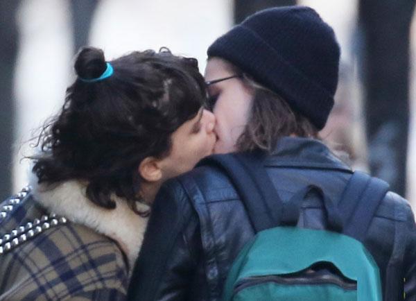 mot-nam-4-moi-tinh-dong-gioi-cua-kristen-stewart-1