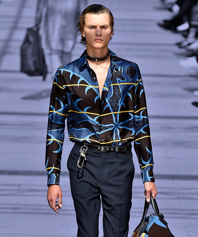 Cánh chị em phụ nữ sắp biểu tình đến nơi chỉ vì thế giới này đã sinh ra vòng Choker cho nam - Ảnh 1.